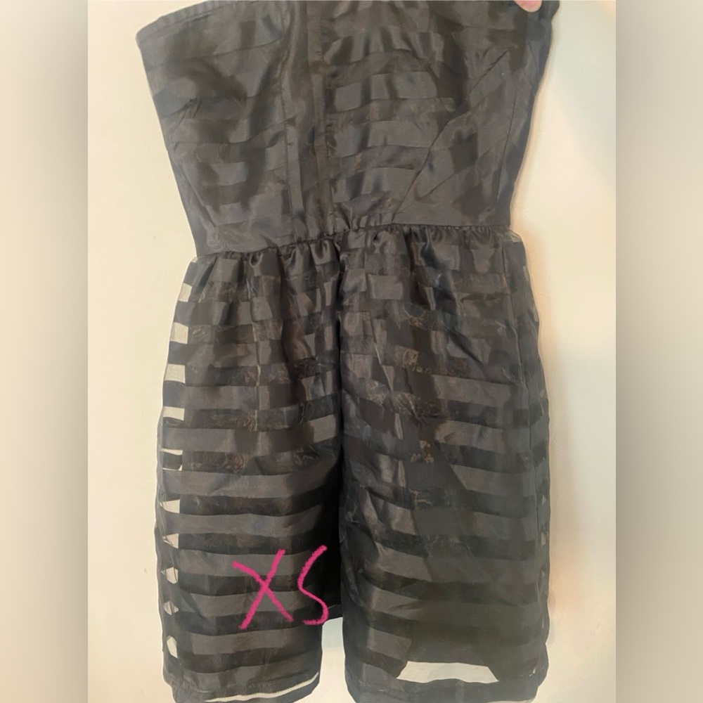 XS Black Striped Strapless Dress